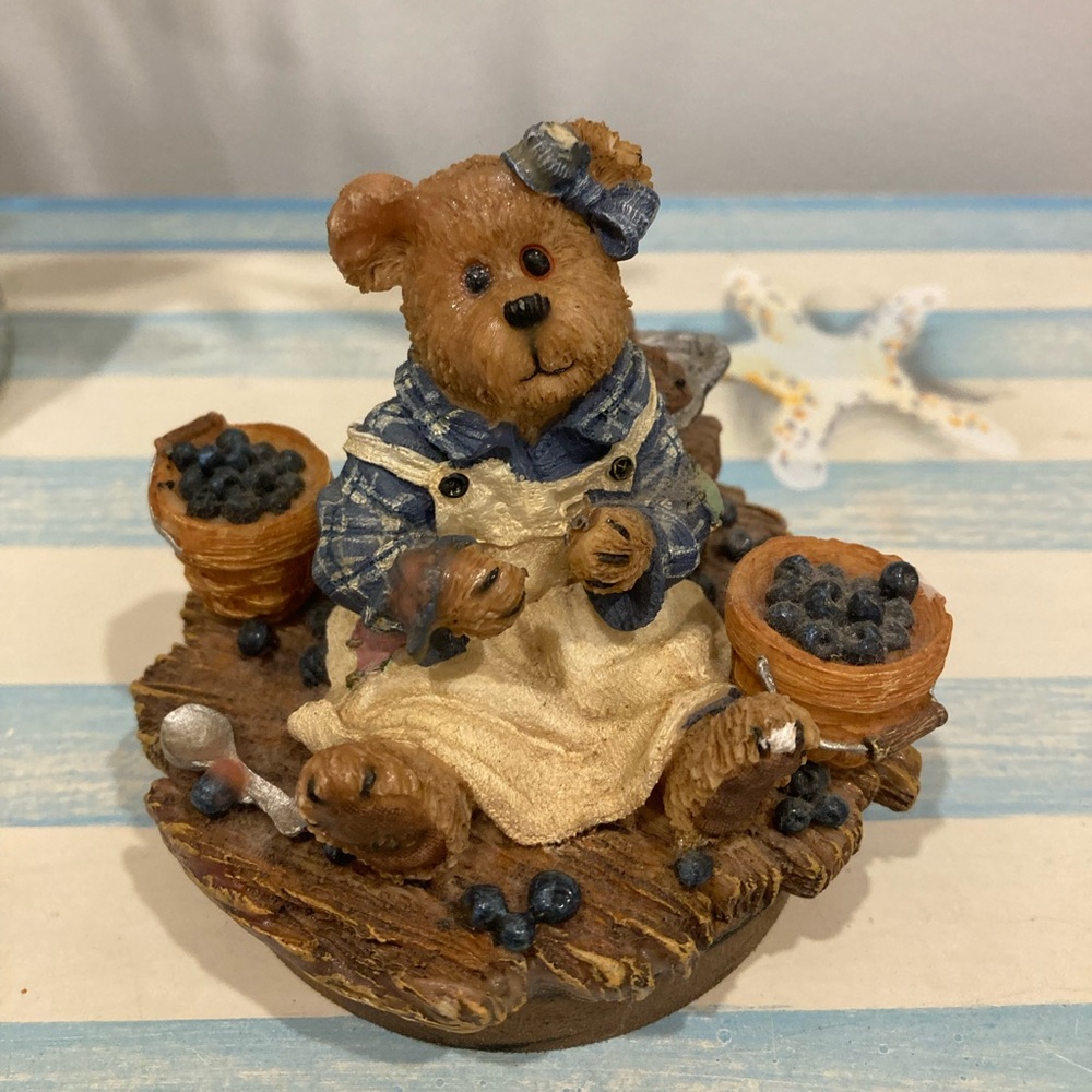 Boyd’s Bear Topper Muffin B Bluebeary